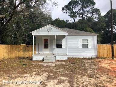 Main picture of 8 Ruberia Ave