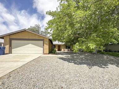 Main picture of 1115 N Las Posas Ct