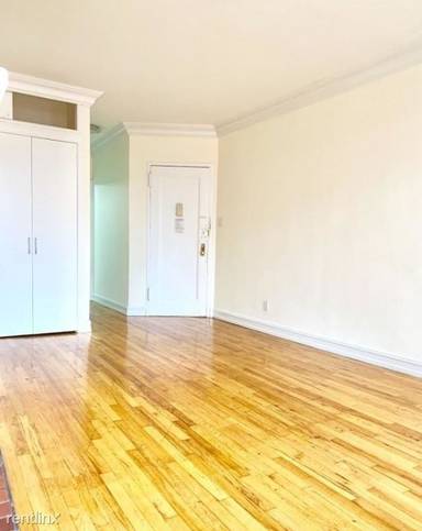 Main picture of 426 E 81st St