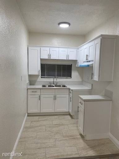 Main picture of 1423 Clela Ave
