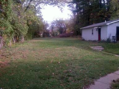 Main picture of 1412 N Kinser Pike