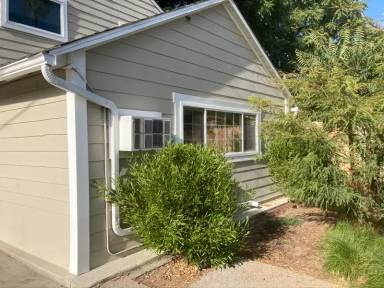 Main picture of 17400 Lull St