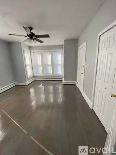 Main picture of 124 East St