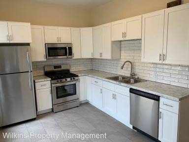 Main picture of 2625 N Oakland Ave