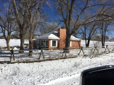 Main picture of 906 County Road 387
