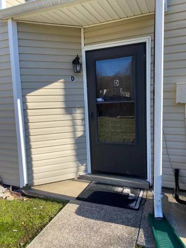 Main picture of 102 Kingsbury Ct