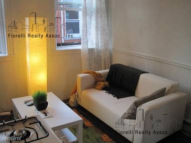Main picture of 10 Unity St