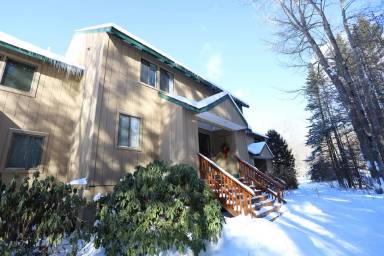 Main picture of 10 Chippawa Way