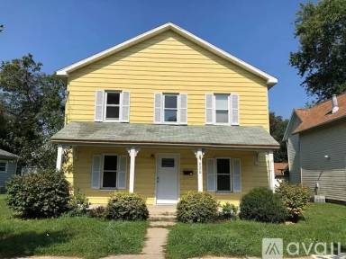 Main picture of 330 Liberty St