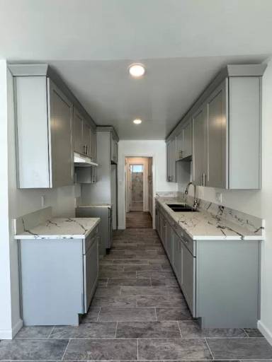 Main picture of 14633 Sylvan St