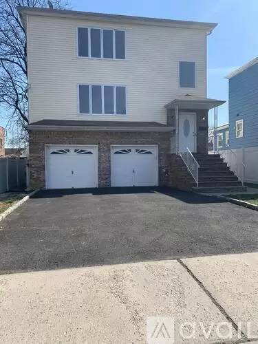 Main picture of 1184 Union St