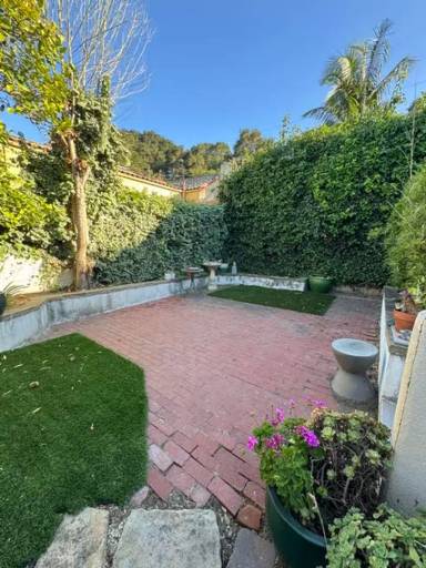 Main picture of 1033 W Micheltorena St