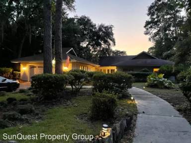 Main picture of 1 Teal Ln