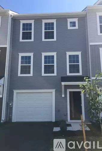 Main picture of 76 Furlong Way
