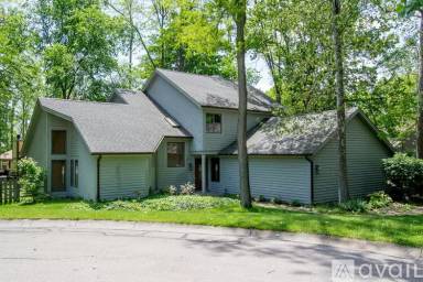 Main picture of 5018 Alpine Rose Ct