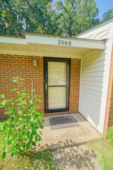 Main picture of 2068 Victory Garden Ln