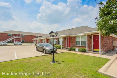 Main picture of 1302 Maple St