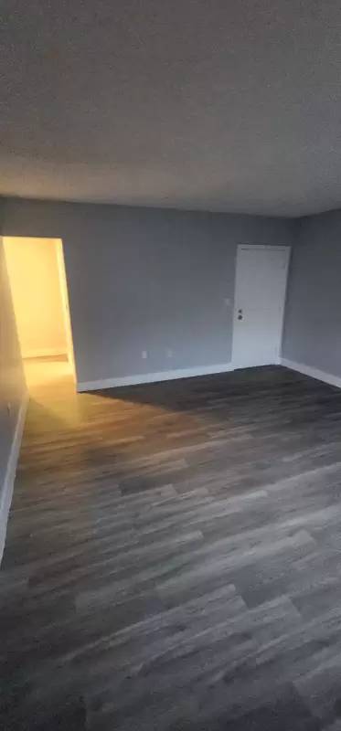 Main picture of 7710 SW 99th Ave