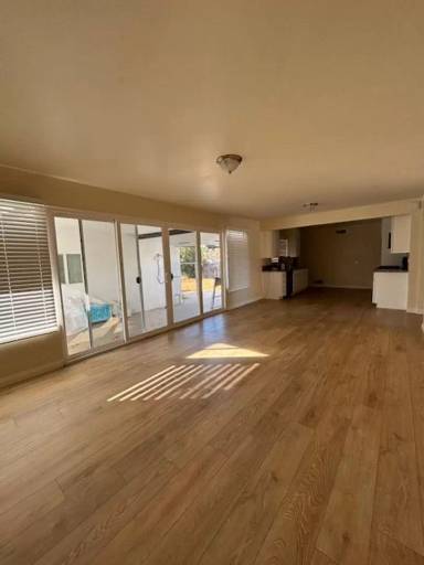 Main picture of 375 E Mayberry Ave