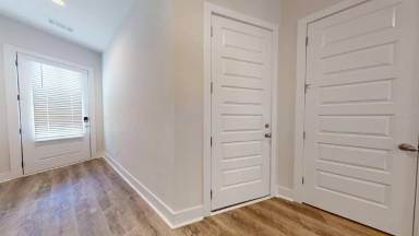 Main picture of 608 Cameron Ct
