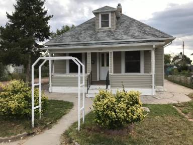 Main picture of 1007 9th Ave