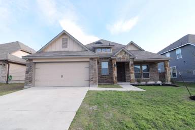 Main picture of 3614 Addison St