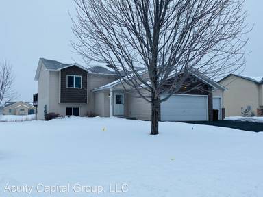 Main picture of 10127 179th Ave NW