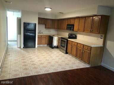 Main picture of 17 Walnut St