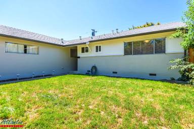 Main picture of 737 Hamann Dr