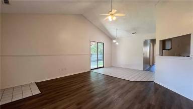 Main picture of 10 Brookhaven Ct