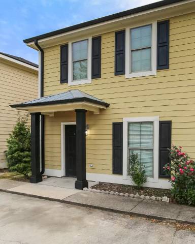 Main picture of 1720 Mignonette Ln