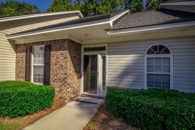 Main picture of 44 Putters Pl