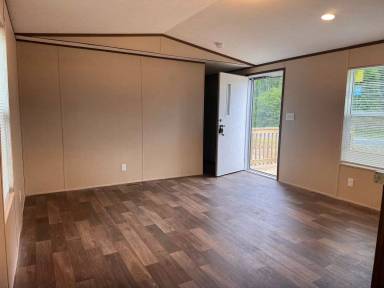 Main picture of 106 Harold Ln