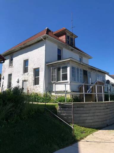 Main picture of 1206 W College Ave