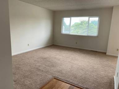 Main picture of 167 Holiday Hills Dr