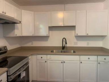 Main picture of 1458 Meadow Rd