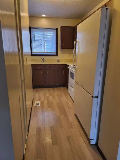 Main picture of 1200 E 16th St