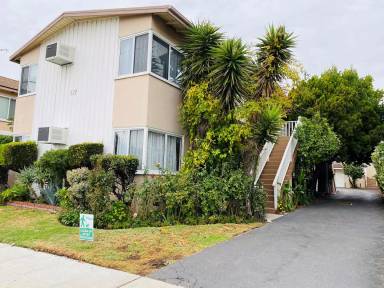 Main picture of 317 E Alameda Ave