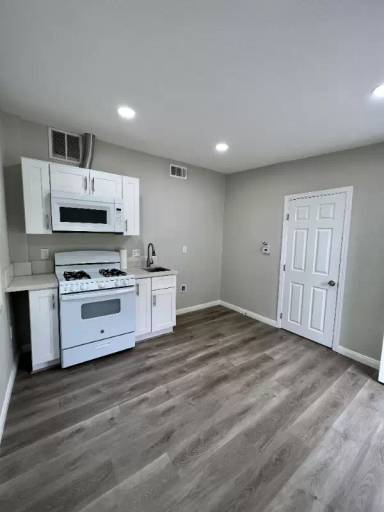 Main picture of 21629 Cottonwood Ave