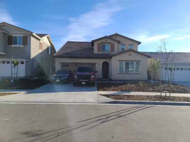 Main picture of 15547 Kings Peak Dr