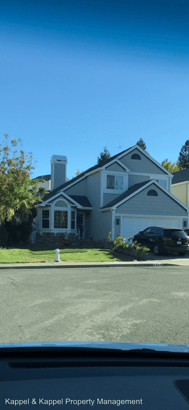 Main picture of 2224 Clipper Ct