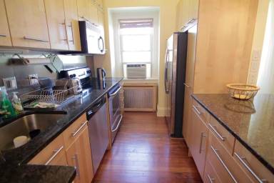 Main picture of 79 Lloyd Ave