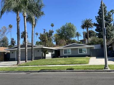 Main picture of 10070 Shady View St