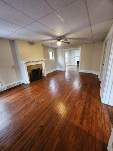 Main picture of 523 W 9th St