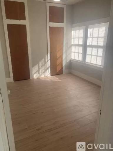 Main picture of 605 Main St