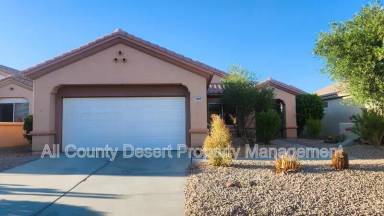 Main picture of 78802 Palm Tree Ave