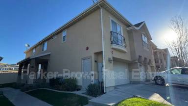 Main picture of 1706 W 3180 N