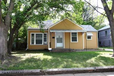 Main picture of 923 N Pershing St