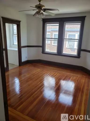 Main picture of 250 Belgrade Ave