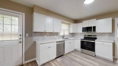 Main picture of 1901 White Ave